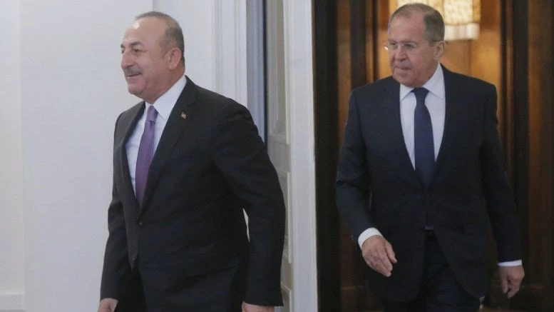 Αρνητική εξέλιξη για την Ελλάδα: “Στάζει μέλι” ο Λαβρόφ για την Τουρκία μετά τη “στρατηγική συνεργασία” με τη Ρωσία και τους S-400